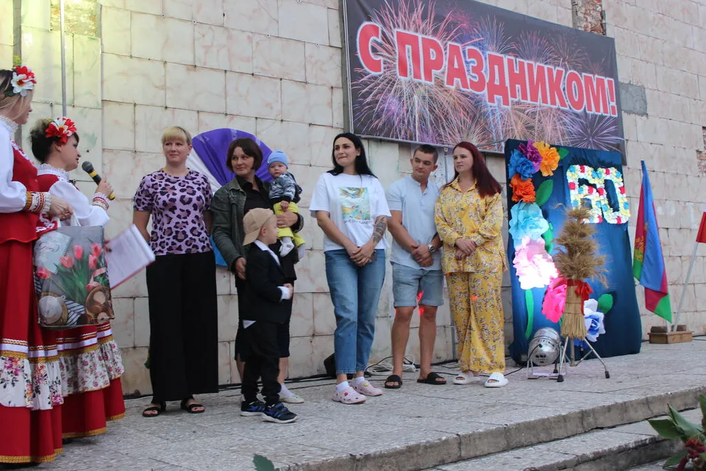 Концертная программа "Мое село - родной уголок"
