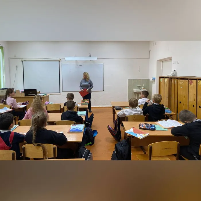Беседа «Мама - слово дорогое»